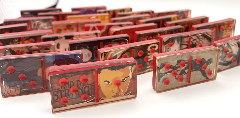 Double Six Domino Set – Stranger Things Edition