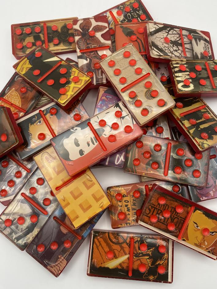 Double Six Domino Set – Stranger Things Edition